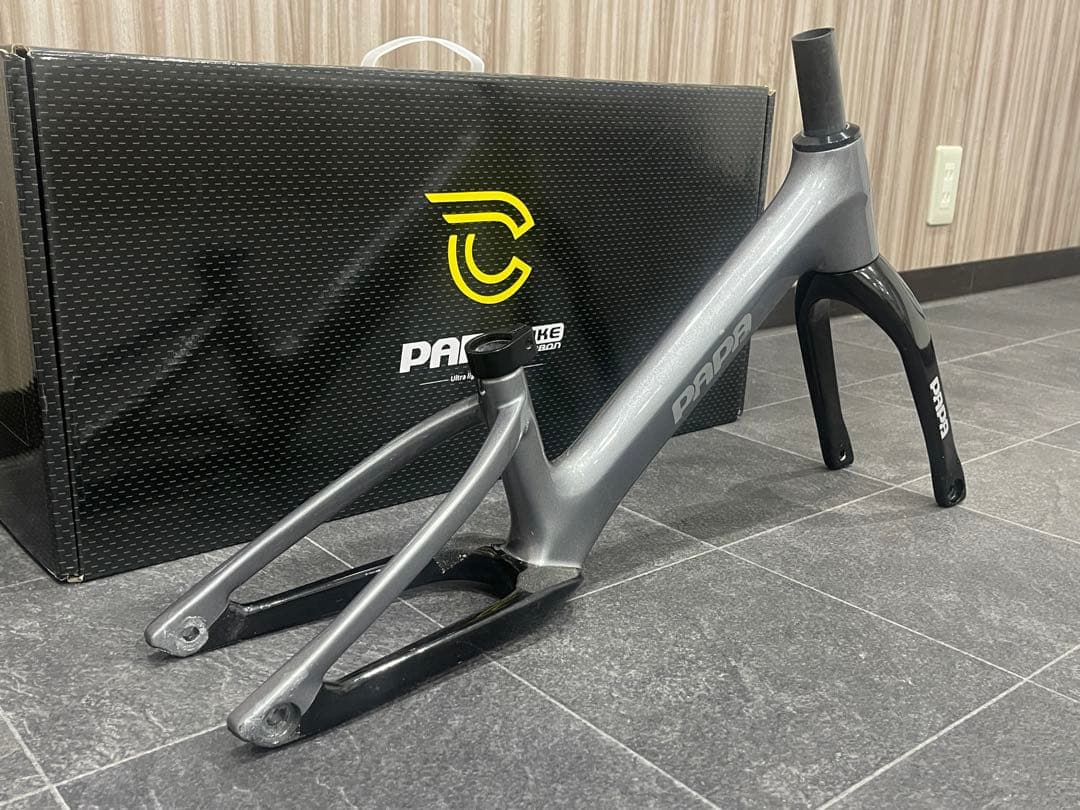 PAPABIKE TESLA パパバイク　テスラ　カーボンフレーム