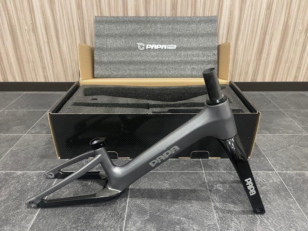 PAPABIKE TESLA パパバイク　テスラ　カーボンフレーム