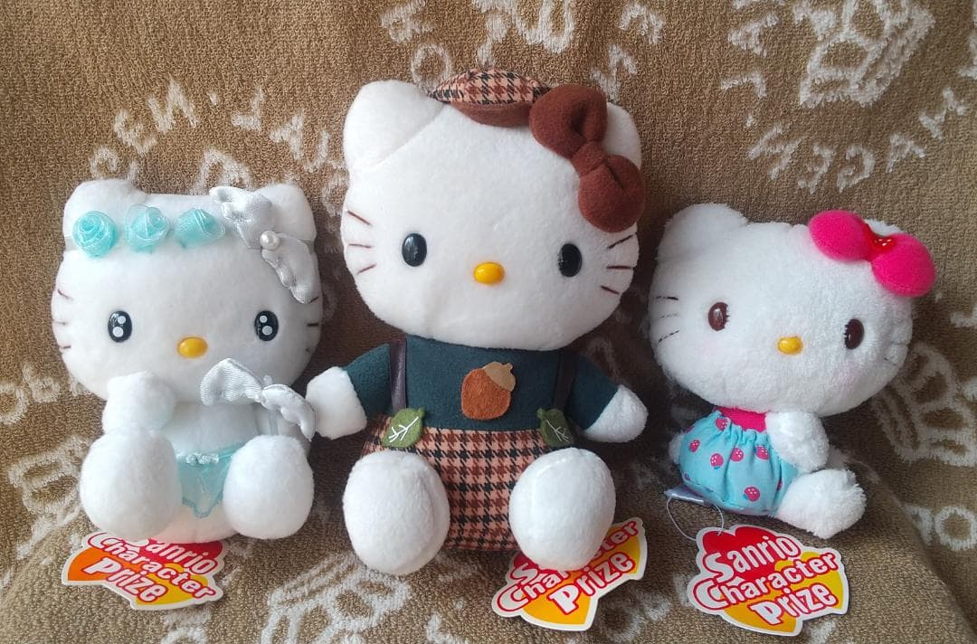 キティ　ぬいぐるみ　マスコット　エンジェル　いちご　どんぐり　キーホルダー