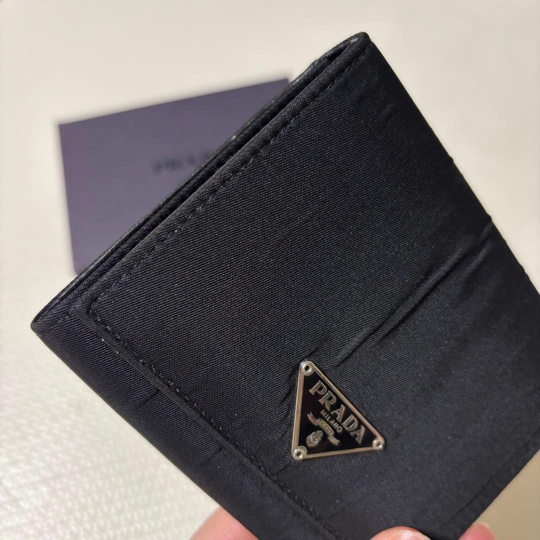 PRADA プラダ 三つ折財布 ブラック 黒 ナイロン トライアングル