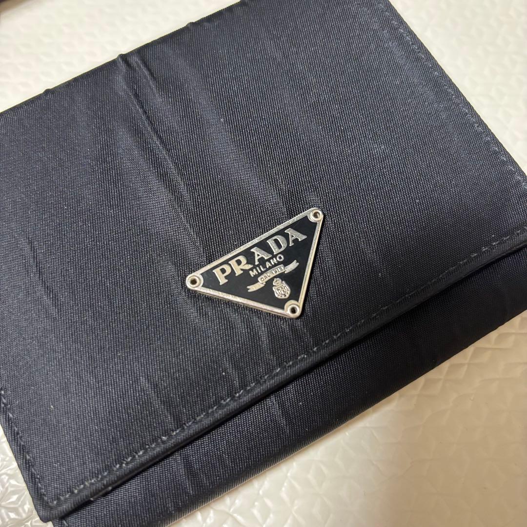 PRADA プラダ 三つ折財布 ブラック 黒 ナイロン トライアングル