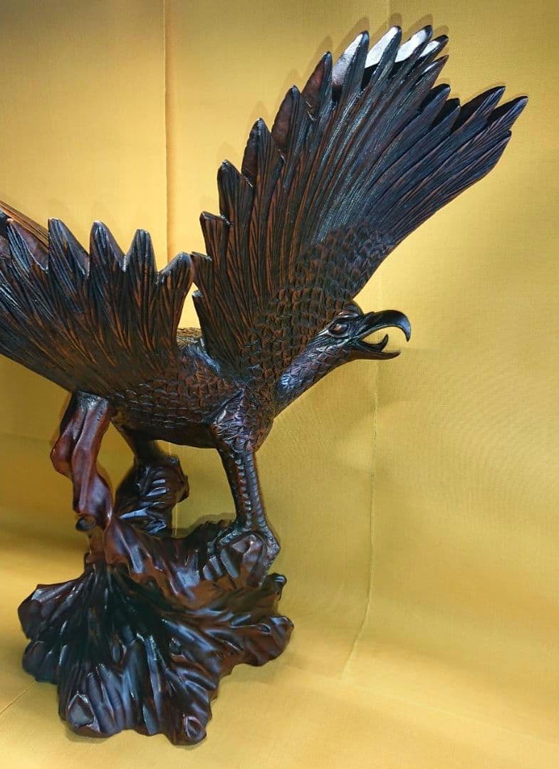【美品】大型　鷹　鳶　木彫　彫刻　置物　インテリア　工芸品　美術品　A1117