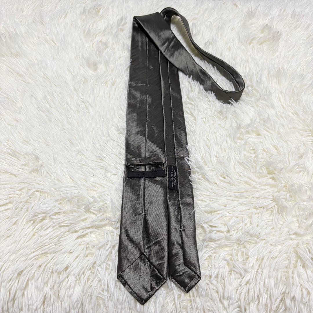 【極美品】PRADA ネクタイ　シルバー　ソリッド　無地