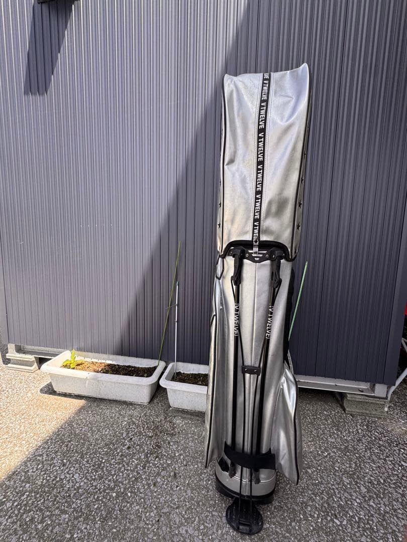 V１２　シルバーゴルフバッグ