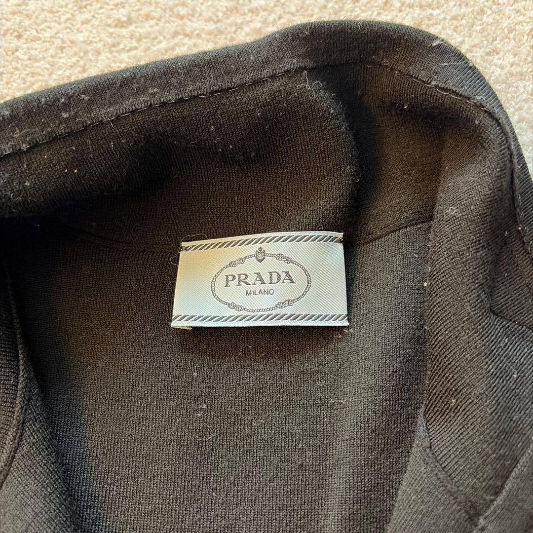 PRADA ハーフジップ 黒 五分袖 ニット