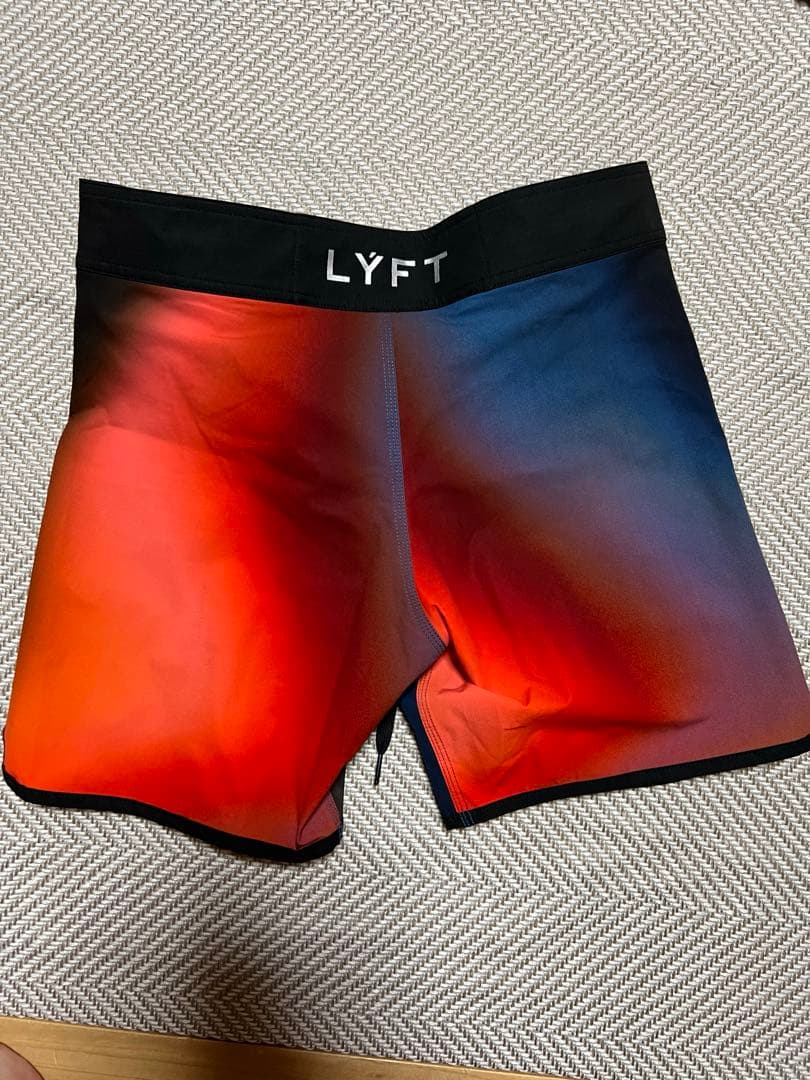 LYFT サーフパンツ　Mサイズ
