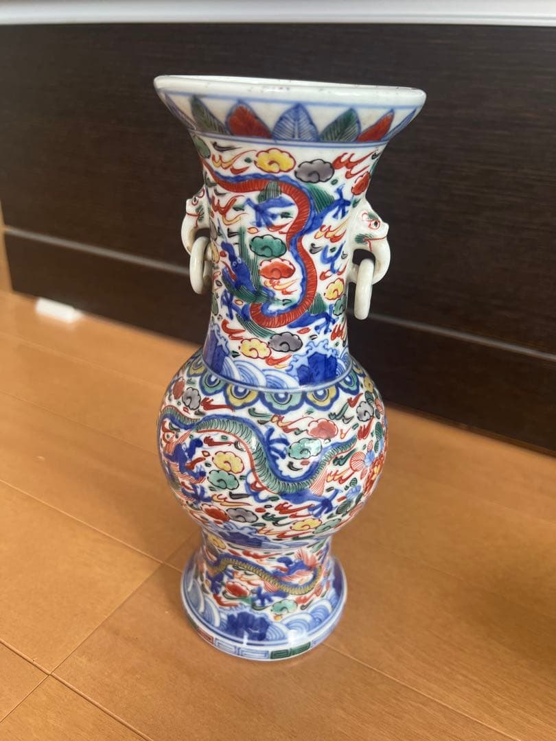 中国陶磁器 大明萬暦年製銘 染付赤絵花瓶 萬暦赤絵 龍 古美術品 骨董品
