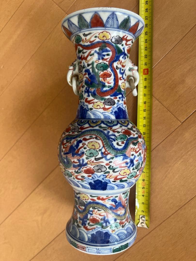 中国陶磁器 大明萬暦年製銘 染付赤絵花瓶 萬暦赤絵 龍 古美術品 骨董品