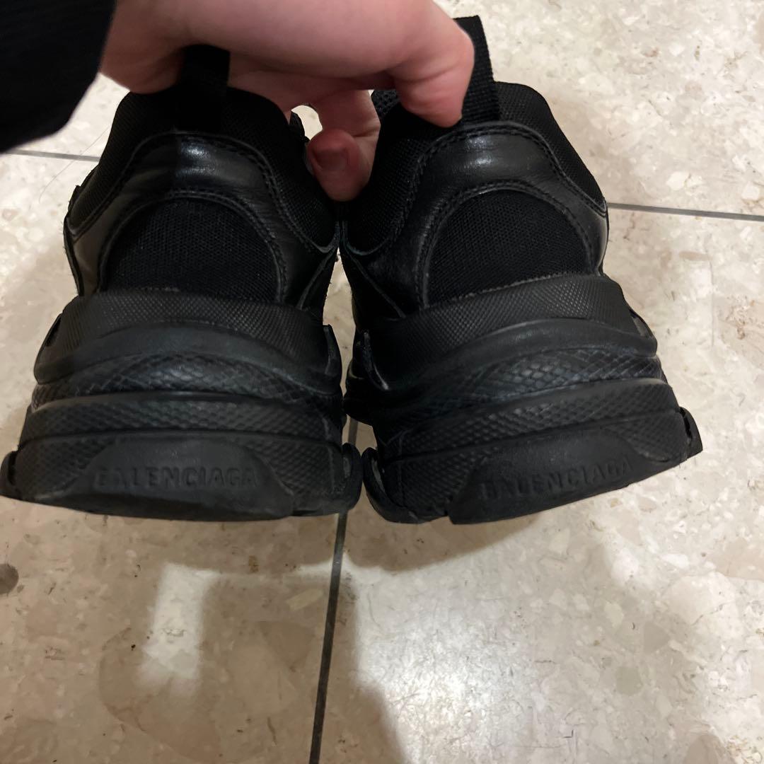 BALENCIAGA トリプルエス