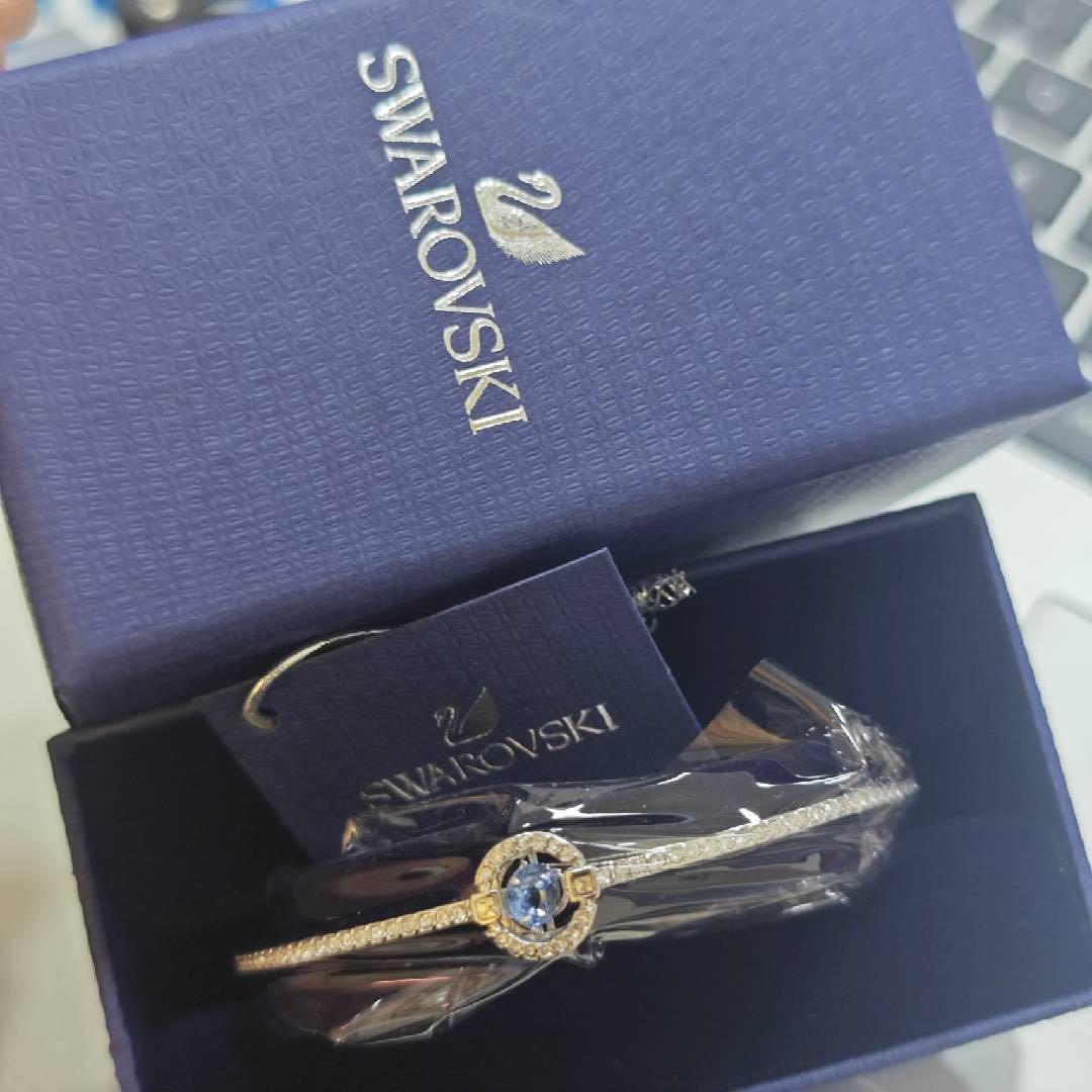 スワロフスキー Swarovski ブレスレット 青色クリスタル