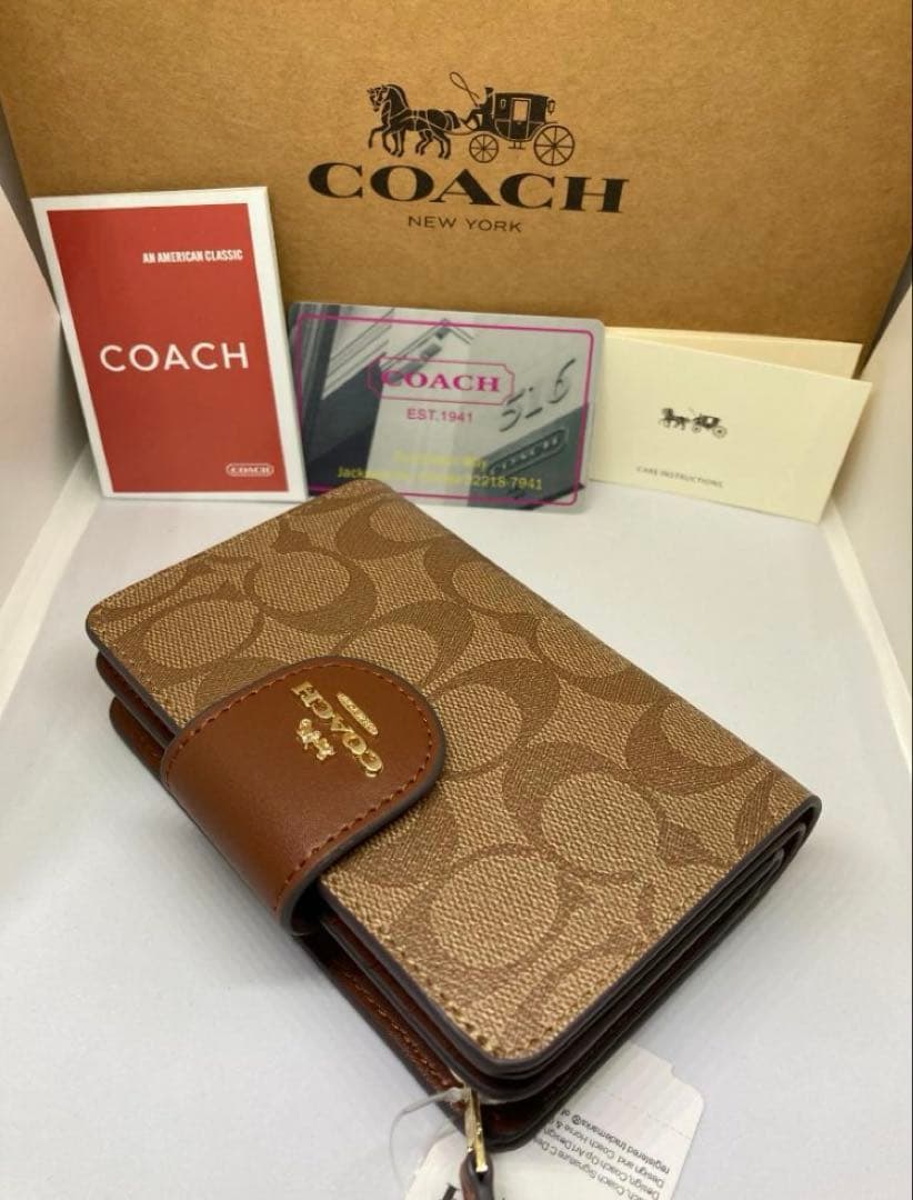 COACH　コーチ　C0082　二つ折り財布　ラグジュアリー　ベージュ/ブラウン