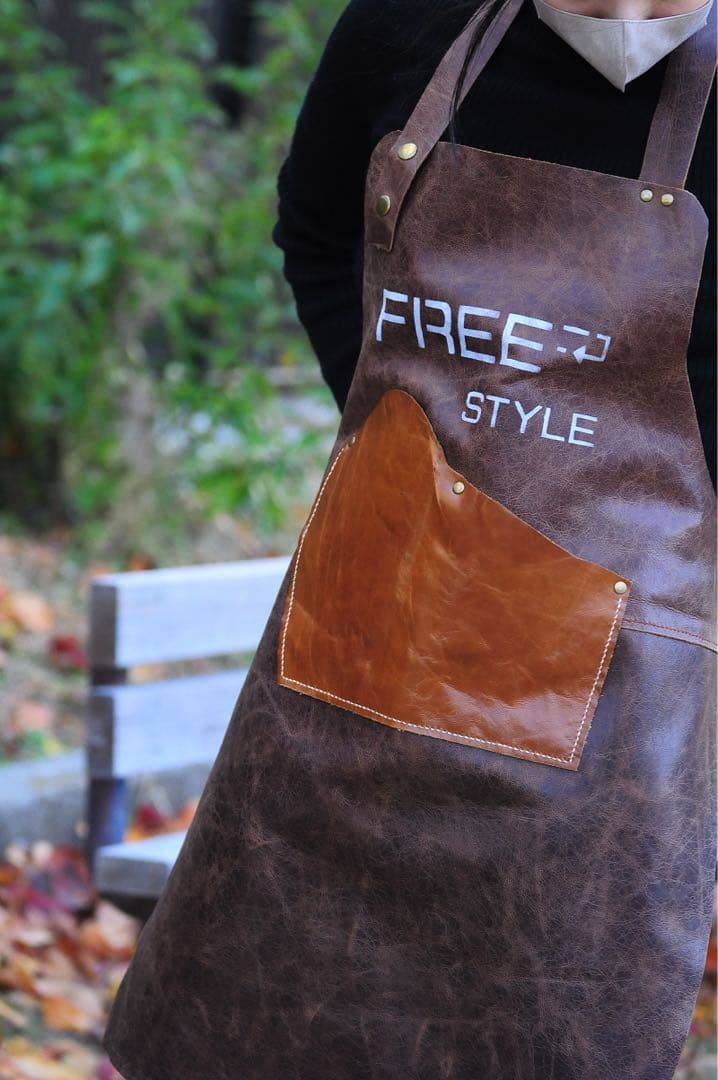 本革　レザーエプロン 一点物　作業用　DIY、ガーデニング、キッチン、カフェ