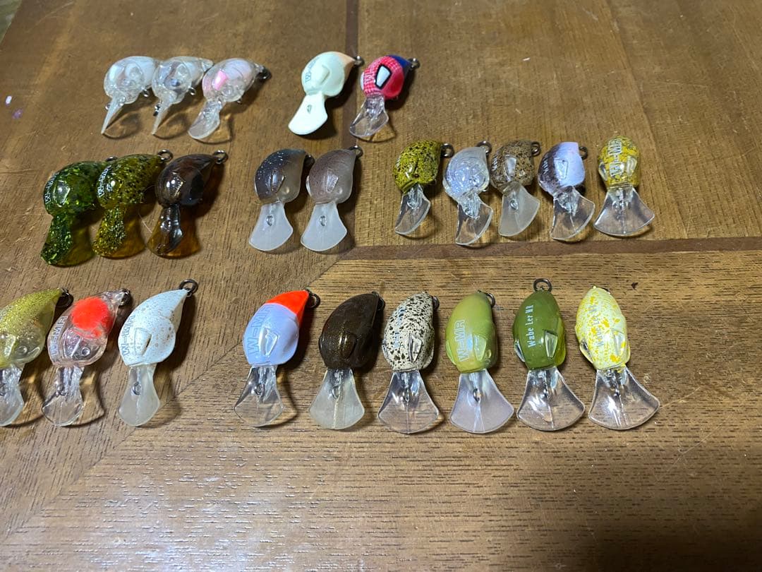 ★管釣クランク　DFJ ウェイブラ一　レアカラ一ばかり24個　未使用