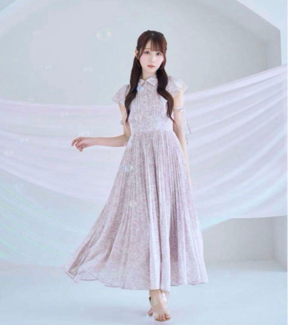 ワンピース Rosemuse pleats floral print dress