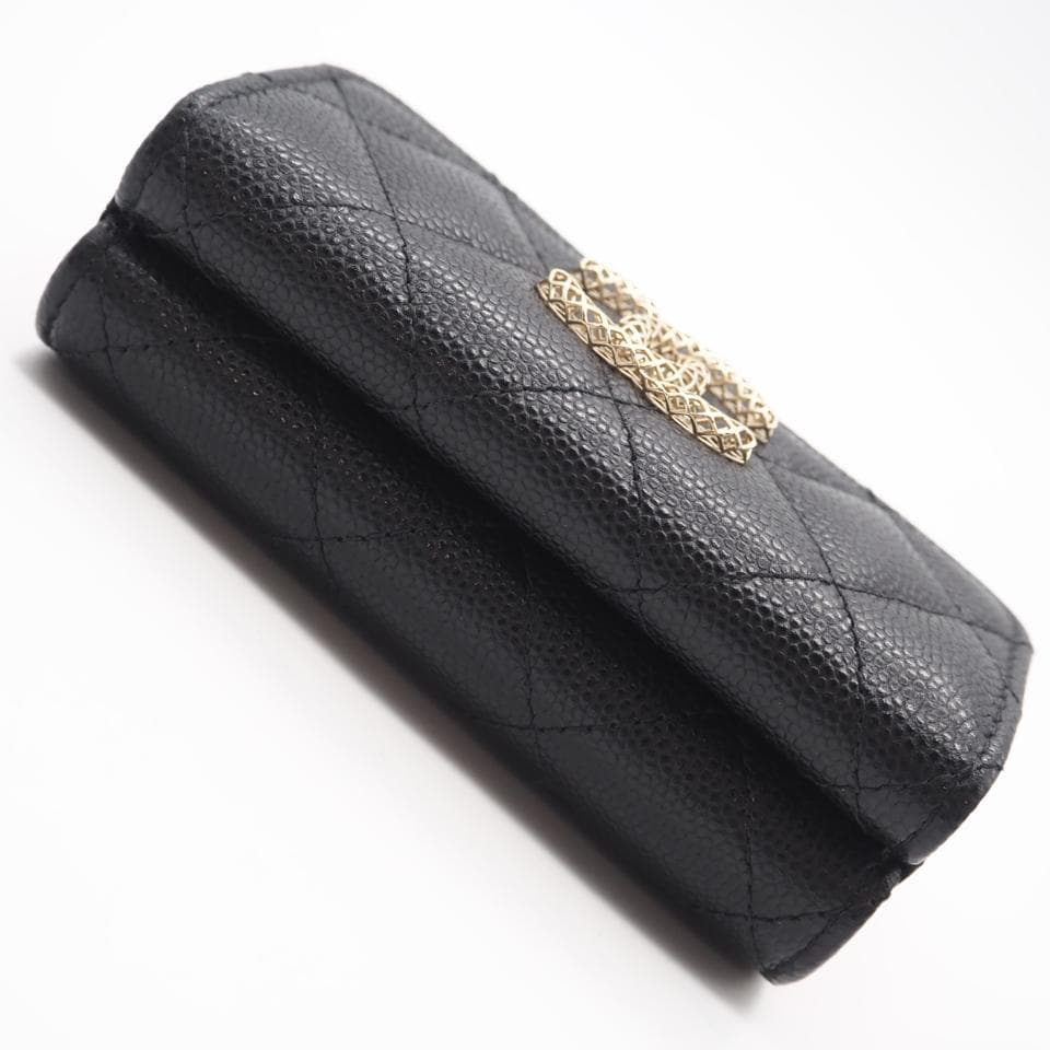 CHANEL 三つ折り財布 キャビアスキン マトラッセ コンパクトウォレット 美