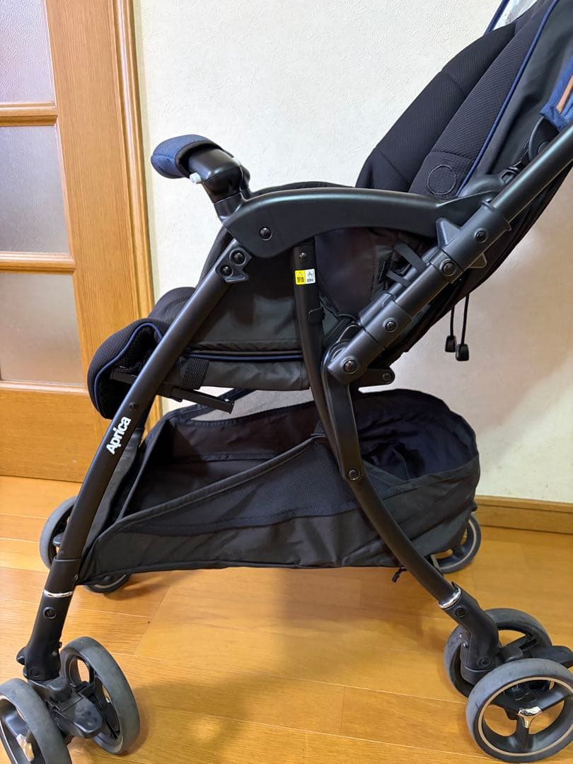 アップリカ　ラクーナビッテクッション　2022年モデル アカチャンホンポ限定