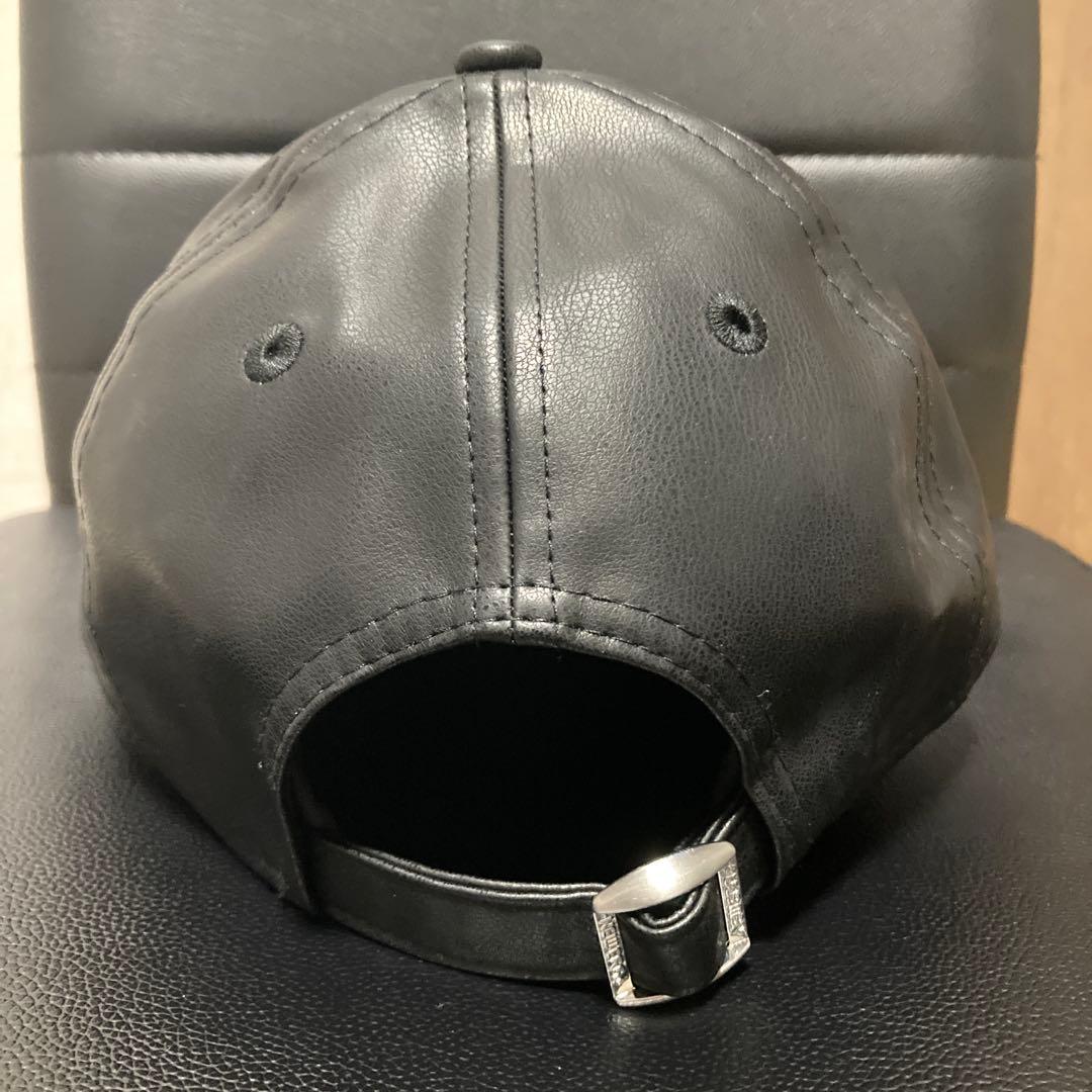 セール中　NEW ERA ニューエラ　キャップ　 黒x黒　レザー調　9FORTY