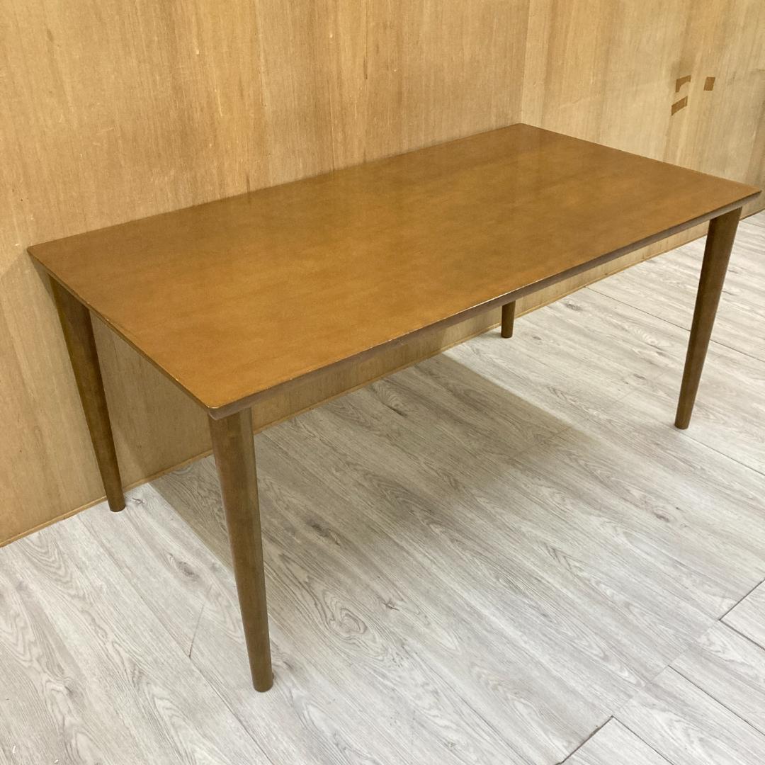 カリモク60＋　ダイニングテーブル　ロクマルプラス