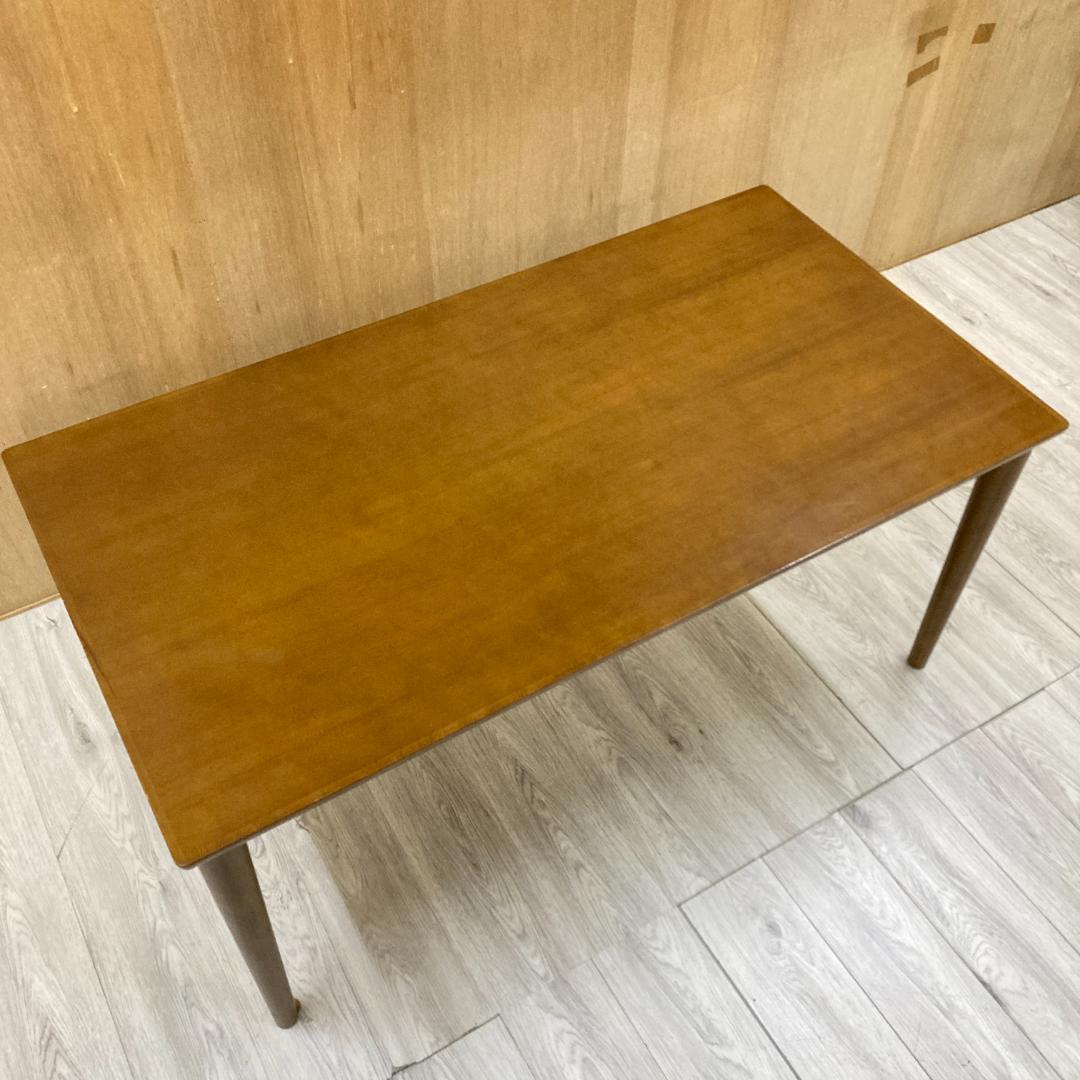 カリモク60＋　ダイニングテーブル　ロクマルプラス