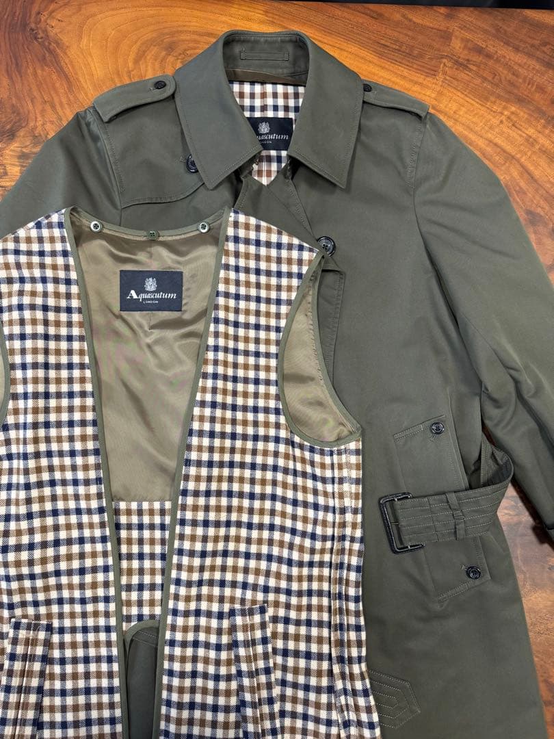 Aquascutum アクアスキュータム　ショート トレンチコート