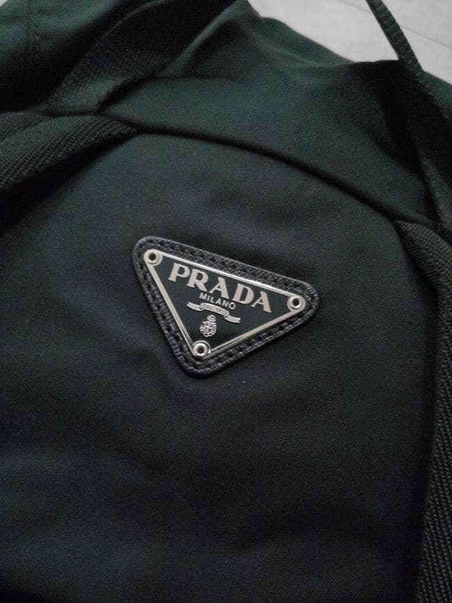 PRADA プラダ VIAGGIO V164 ナイロン リュック 黒 イタリア製