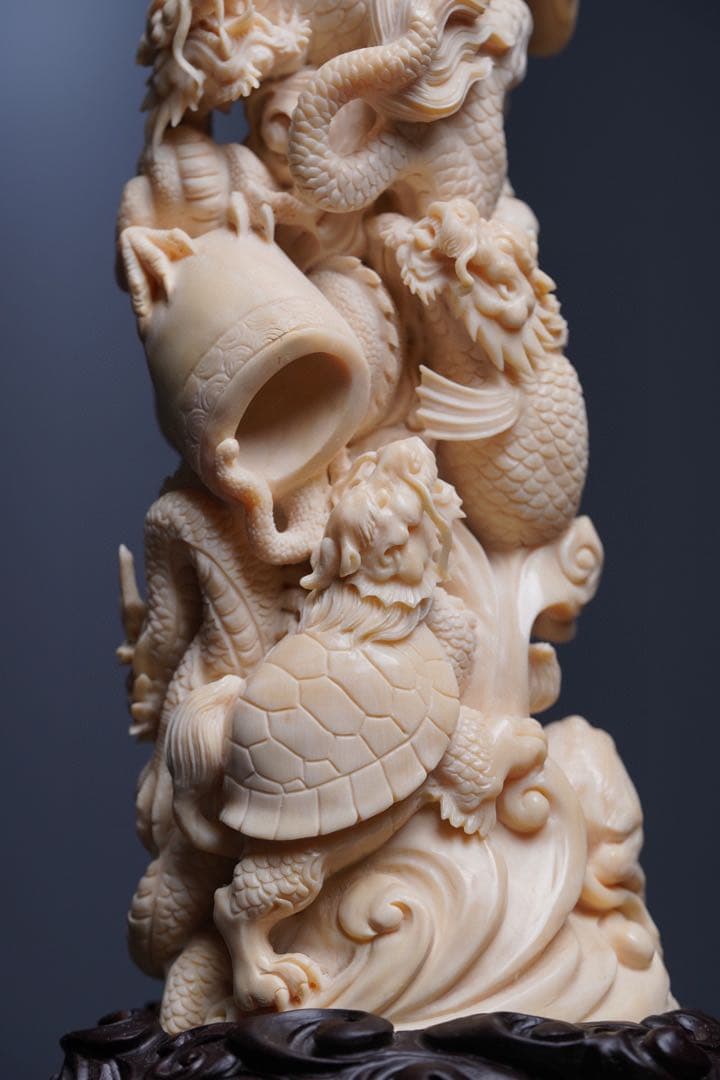天然マンモス牙美しい手作り彫刻竜生九子 置物