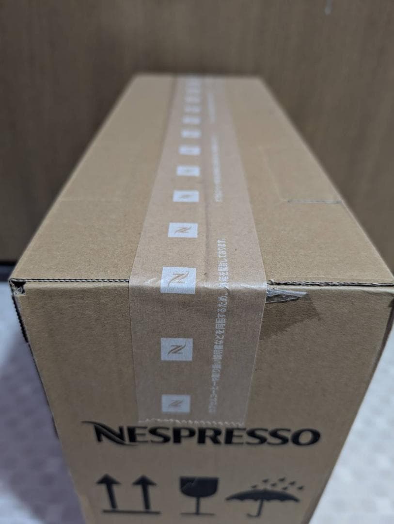 【未使用未開封】NESPRESSO ネスプレッソ C30-GR-W