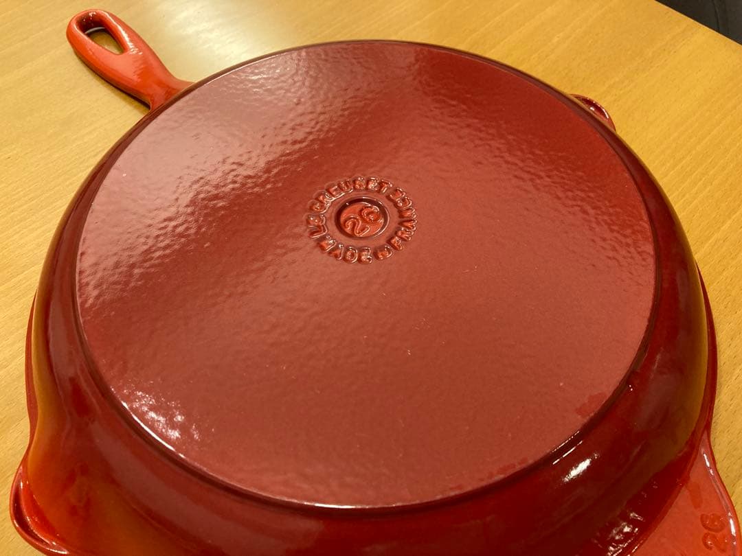 ル・クルーゼ　グリルパン　丸型　チェリーレッド　アメリカ購入　稀少デザイン　美品