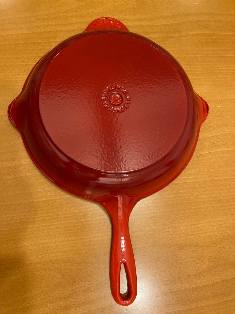 ル・クルーゼ　グリルパン　丸型　チェリーレッド　アメリカ購入　稀少デザイン　美品