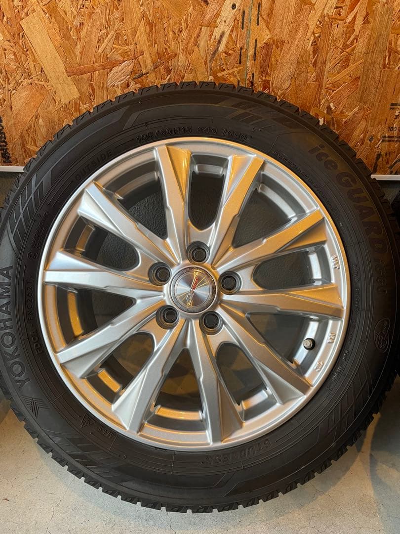 185/60R15 スタッドレスタイヤ　ヨコハマ　weds