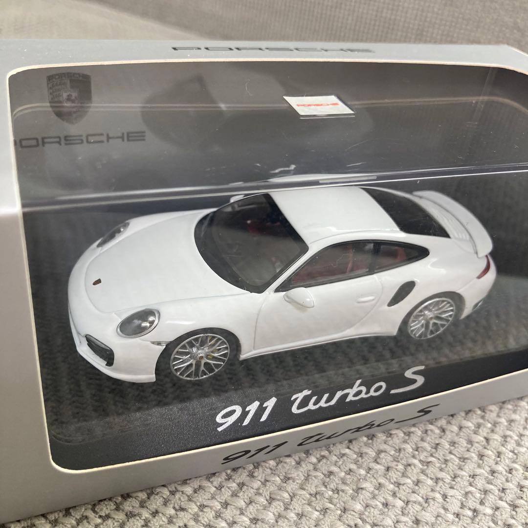 p*9様 Porsche 911 Turbo S 1:43 スケールモデル ポル
