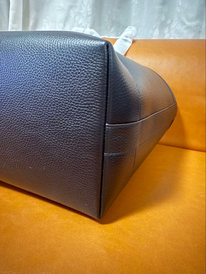 H*O様 BURBERRY 黒 レザートートバッグ