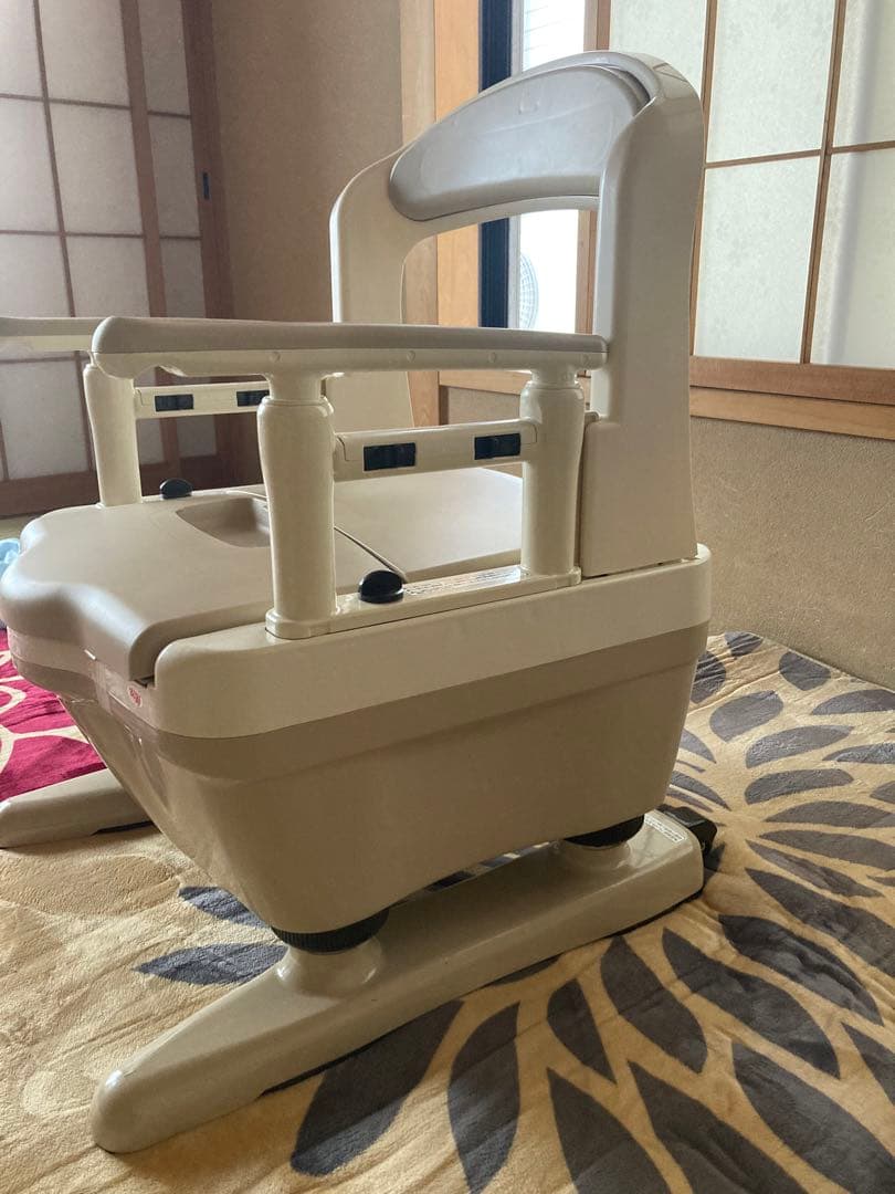 ポータブルトイレ　日本製　未使用