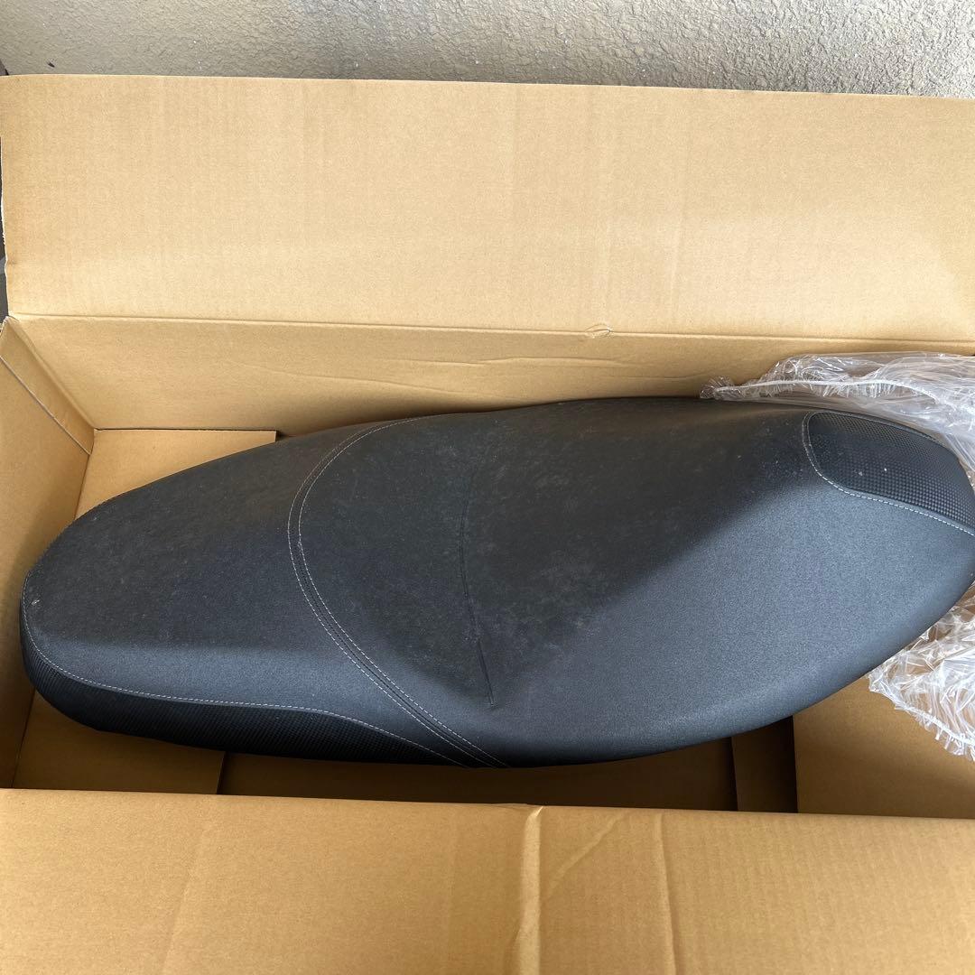 マジェスティS 純正シート