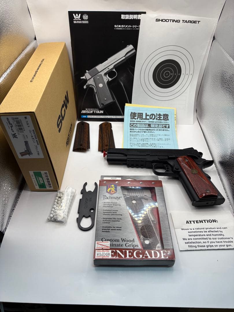美品　WA コルトレールガン　ブラック　グリップ実銃用バックマイヤーに交換