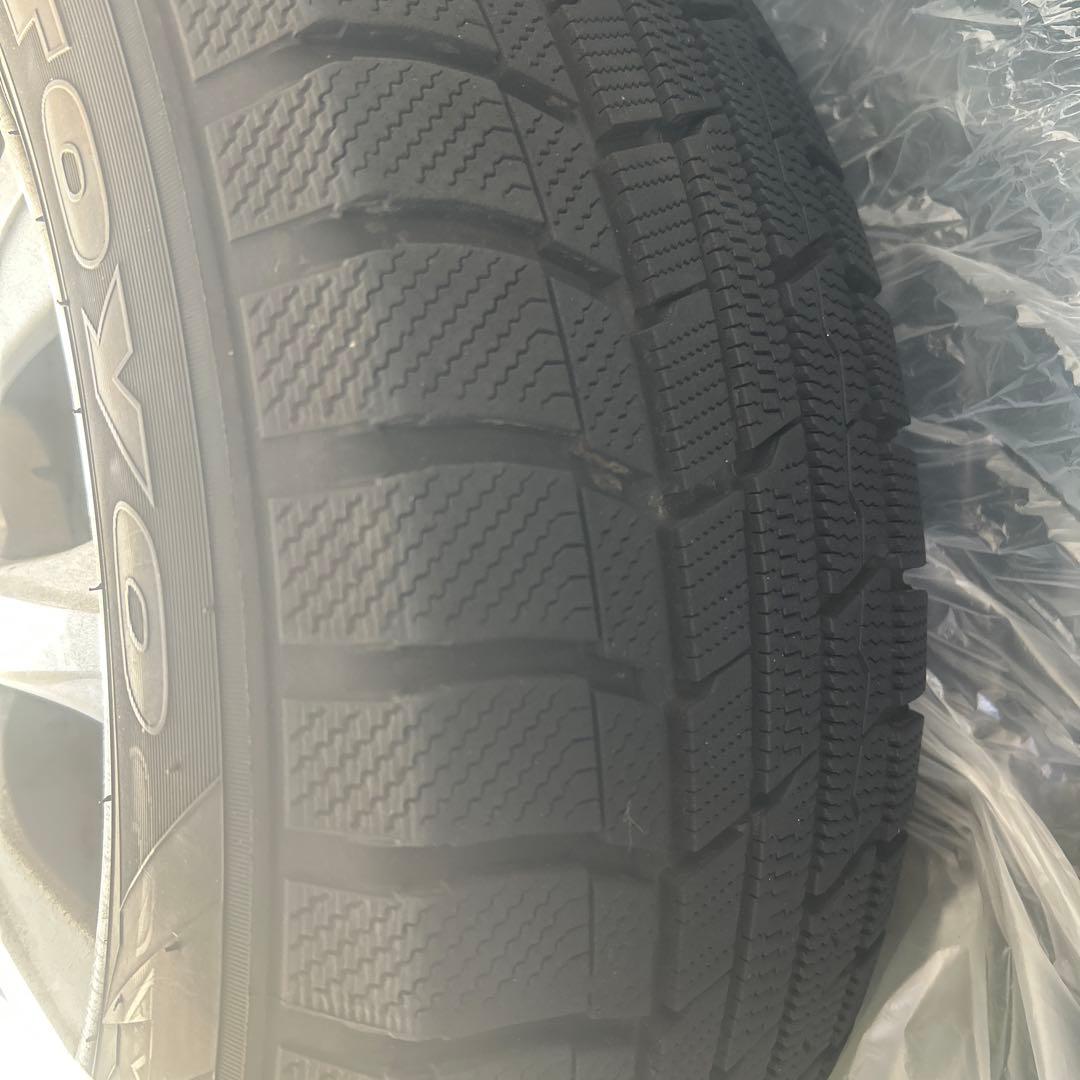 美品トーヨータイヤ　TOYO 2023 215/60r16 スタッドレス　3ヶ月