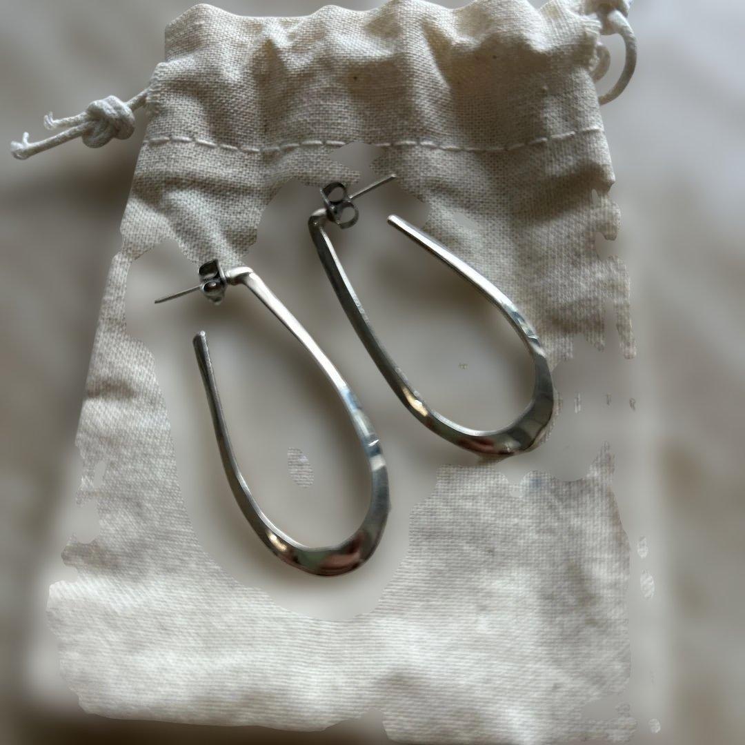 ニナエジュール Uピアス