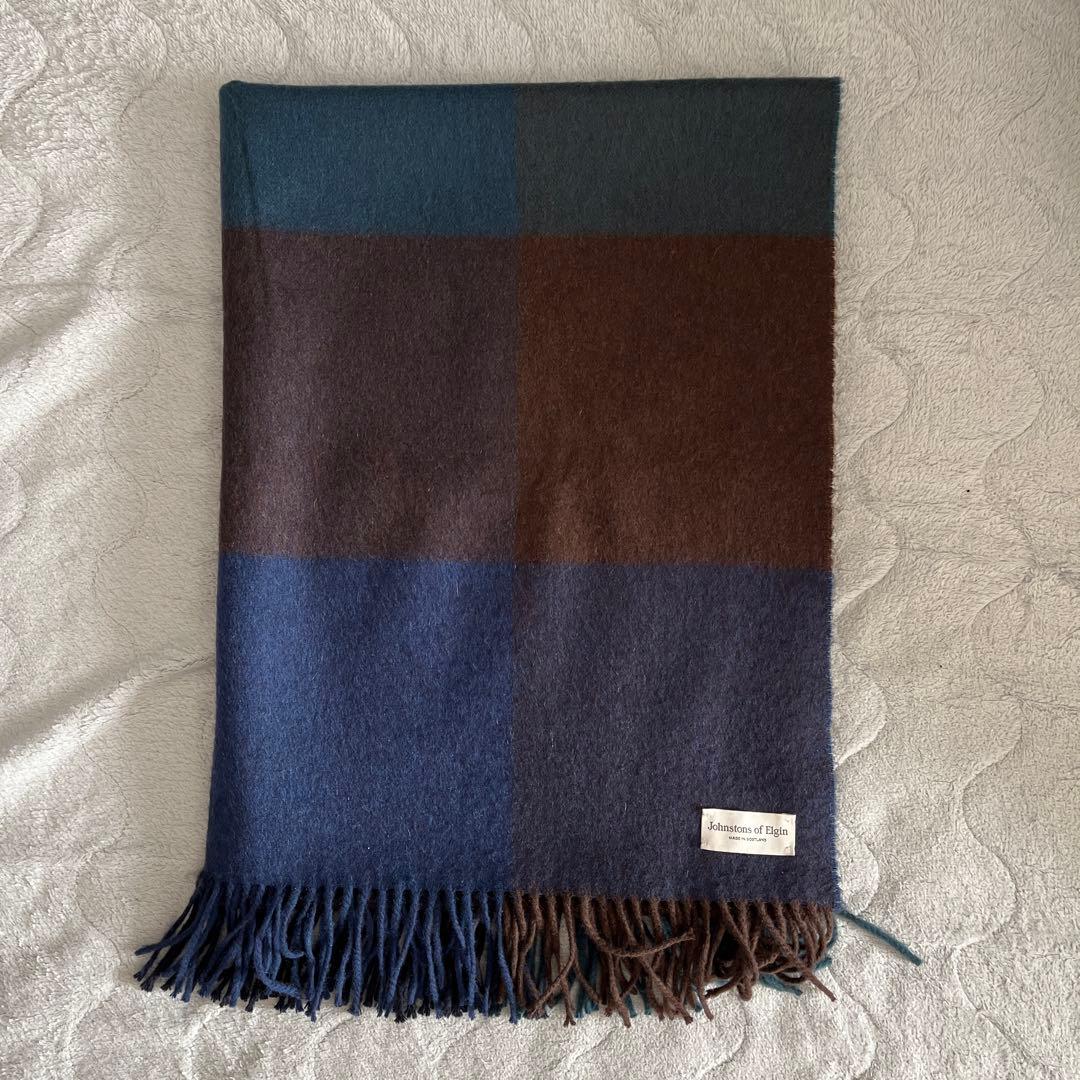 美品 Johnstons of Elgin マフラー 大判 WA56
