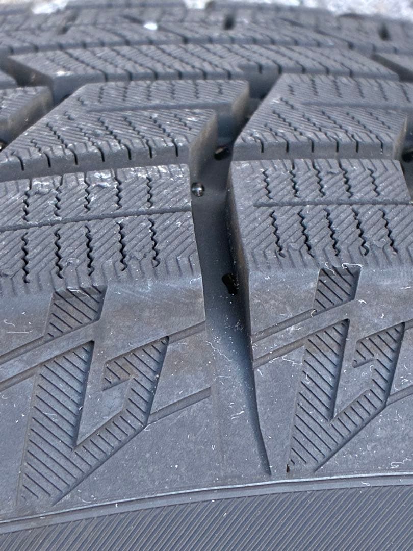 ヨコハマ　195/65R15 アイスガード　 スタッドレス　アルミホイール付き