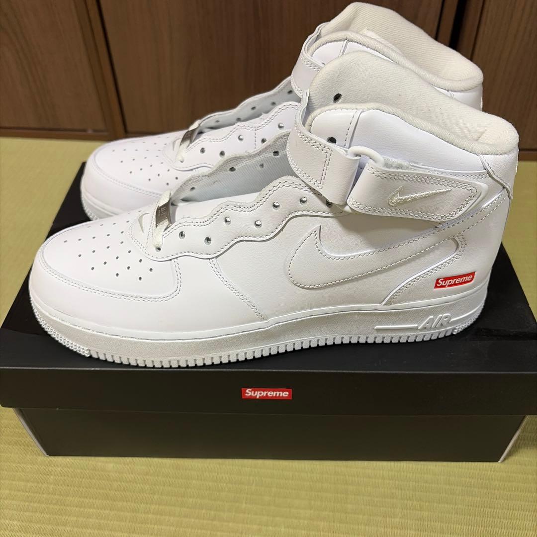 J*m様 新品！　Nike Air Force 1 Supreme ホワイト　2