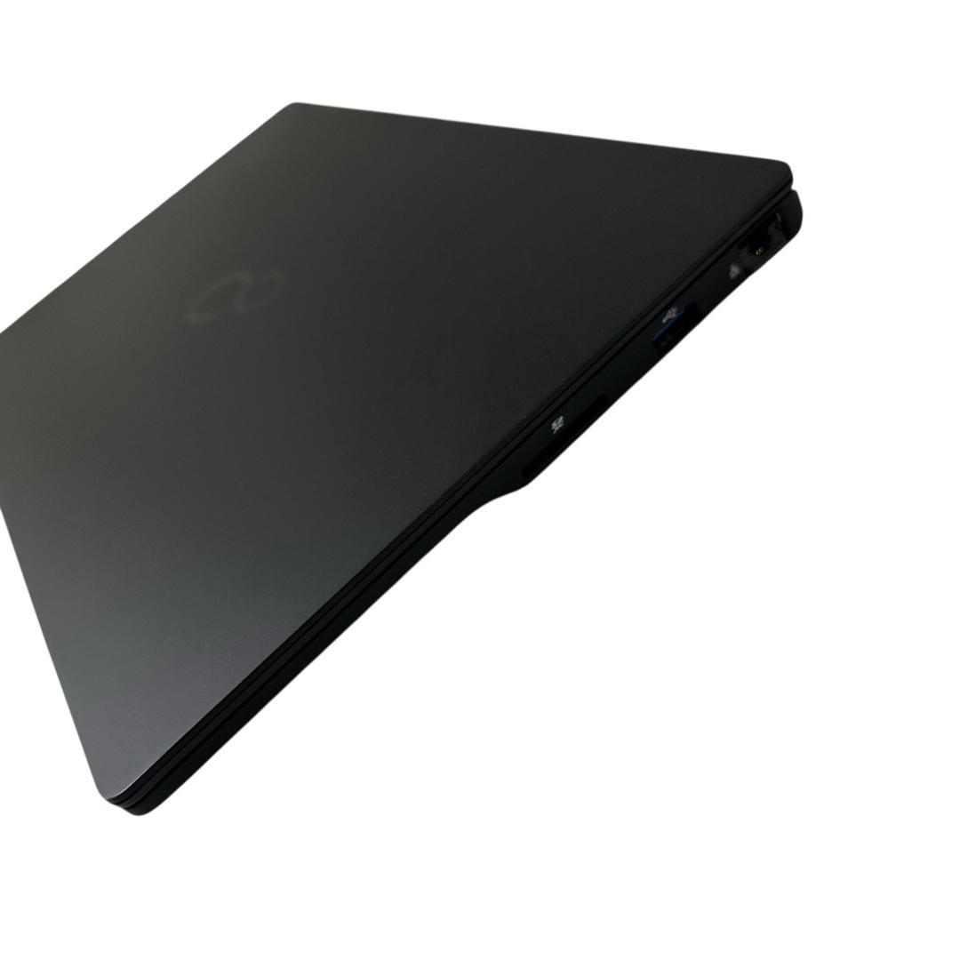【美品】富士通 ノートパソコン バッテリ優秀 i5 11世代 超軽量 751