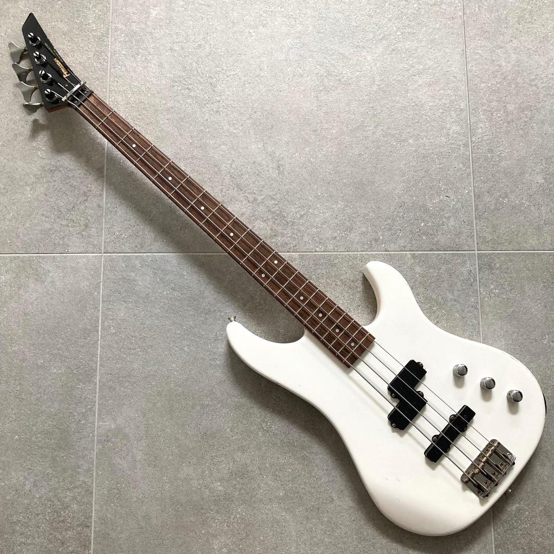 Fernandes Limited Edition ホワイト 4弦エレキベース
