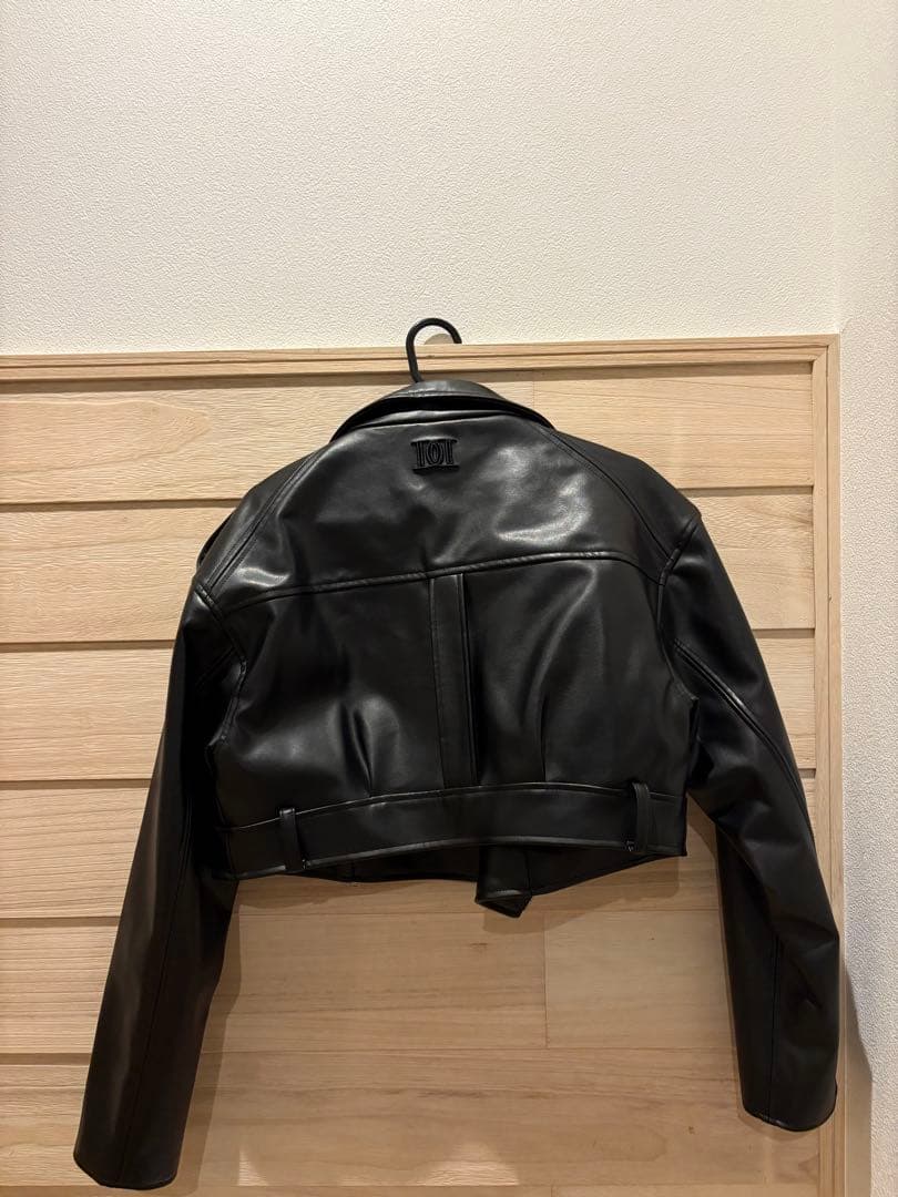 ダーリッチ　ドロップショートライダースジャケット
