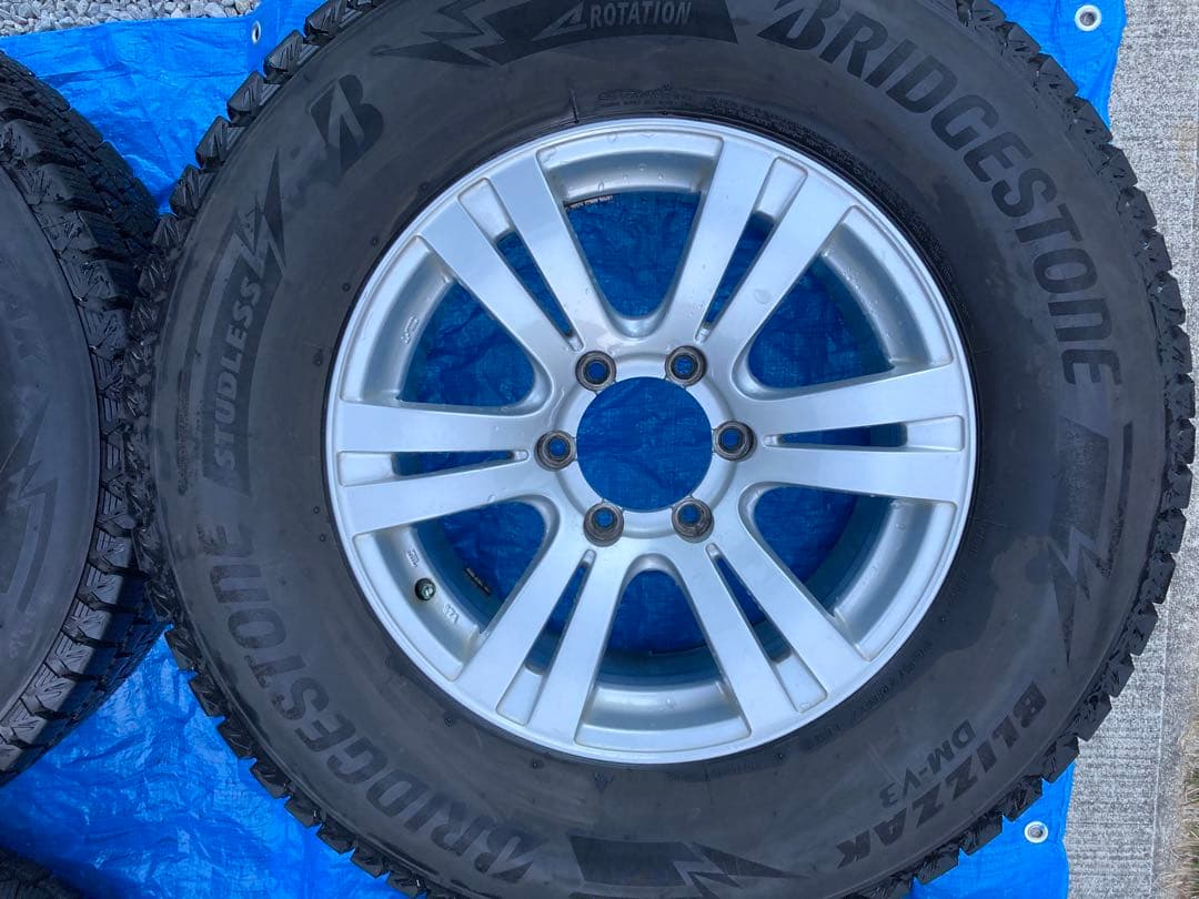 22年製 ブリザックDM-V3 265/70R17 社外アルミホイールセット