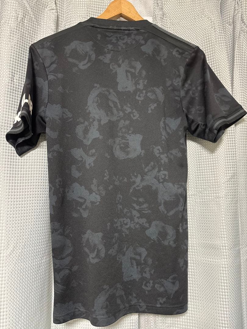 adidas Manchester United ブラックシャツ