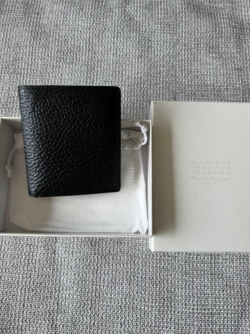 Maison Margiela ブラック二つ折り財布