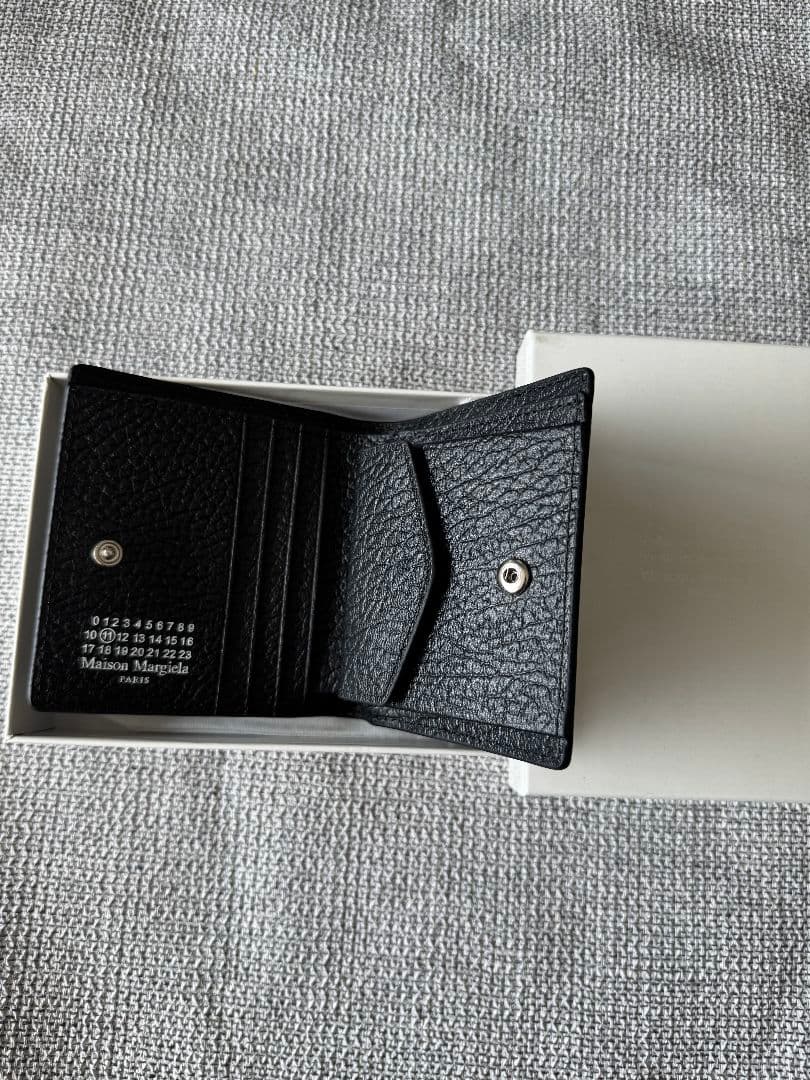 Maison Margiela ブラック二つ折り財布
