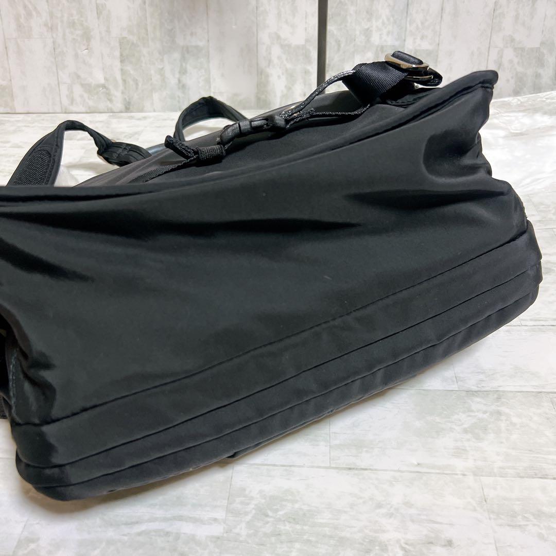 極美品 ✨　カナナプロジェクト　リュックサック　軽量　2way ナイロン　通勤