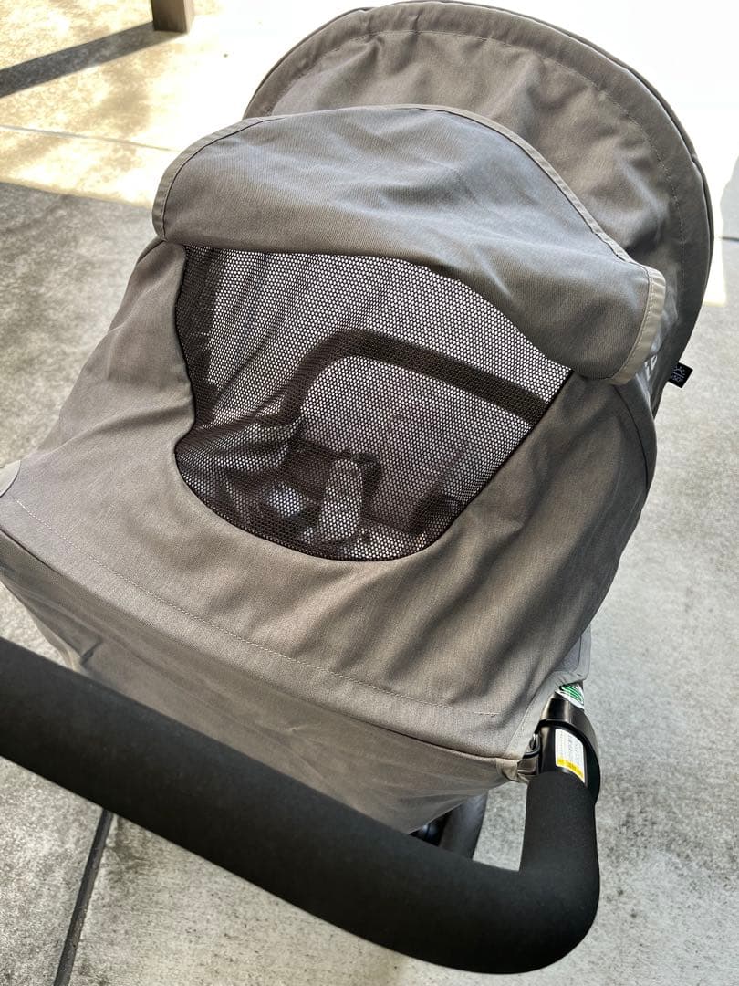 美品！Joie ベビーカー ライトトラックス E（グレーフランネル）