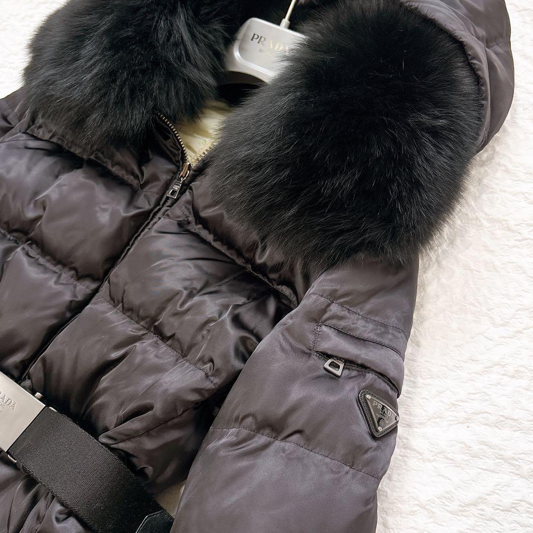 美品✨PRADA高級 ブルーフォックスファー　三角ロゴ　ベルト付き　ダウンコート